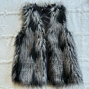 H&M Divided Faux Fur Vest